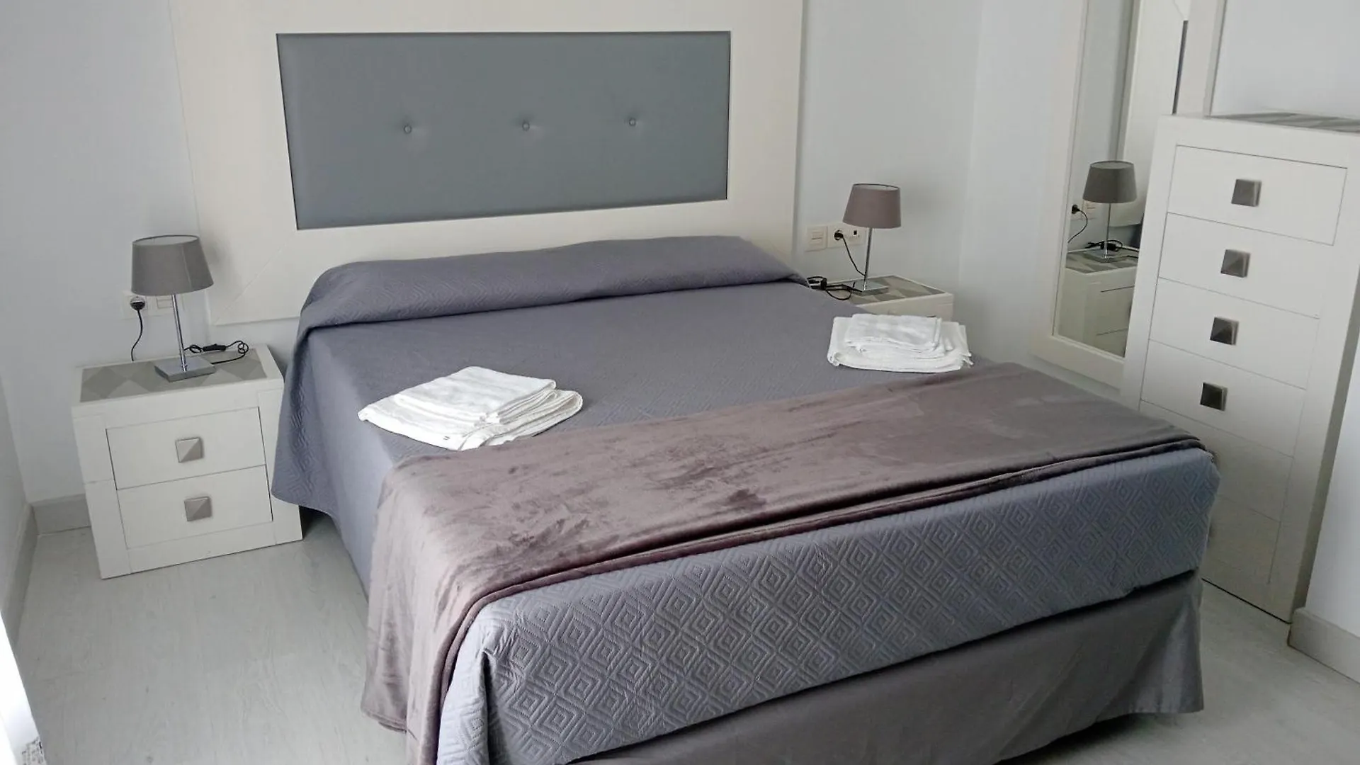 Atico Centro ,Parking Edificio Incluido Apartment Huelva