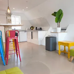 https://hexagon-apartment.1costadelsol.com